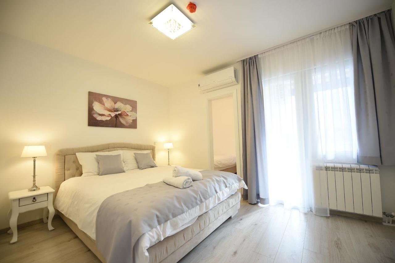 Apartmani Grand Hertz Belgrado Exterior foto